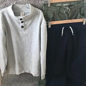 grey shirt matching jeans